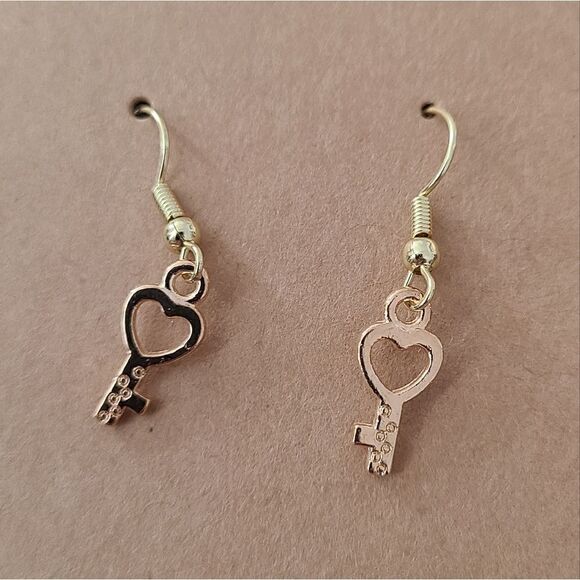 New Handcrafted Tiny Heart Key Dangle Earrings on 14K Gold Plated Hooks - Picture 1 of 1